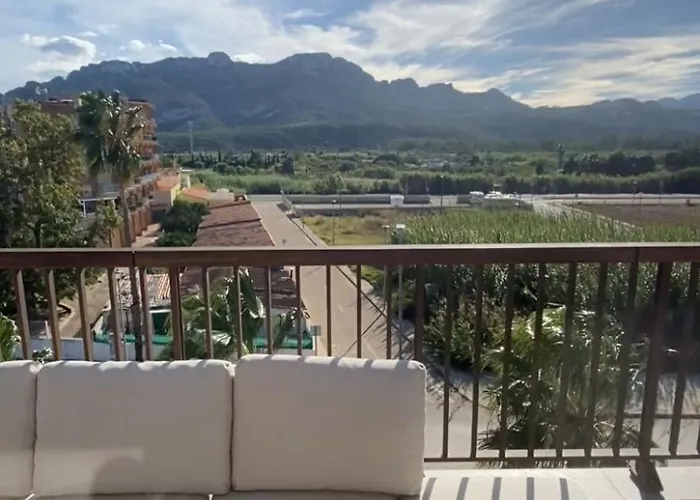 New Lomas De 德尼亚