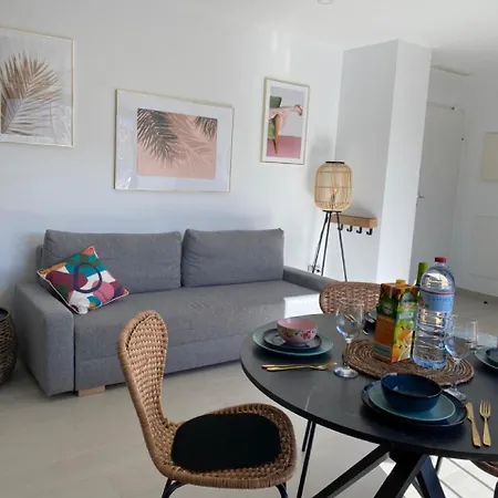 New Lomas De Apartman
