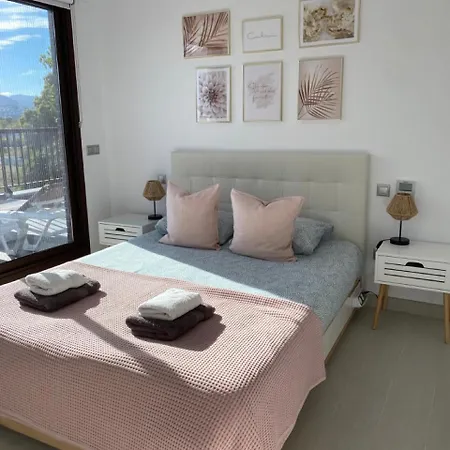 New Lomas De Apartman *